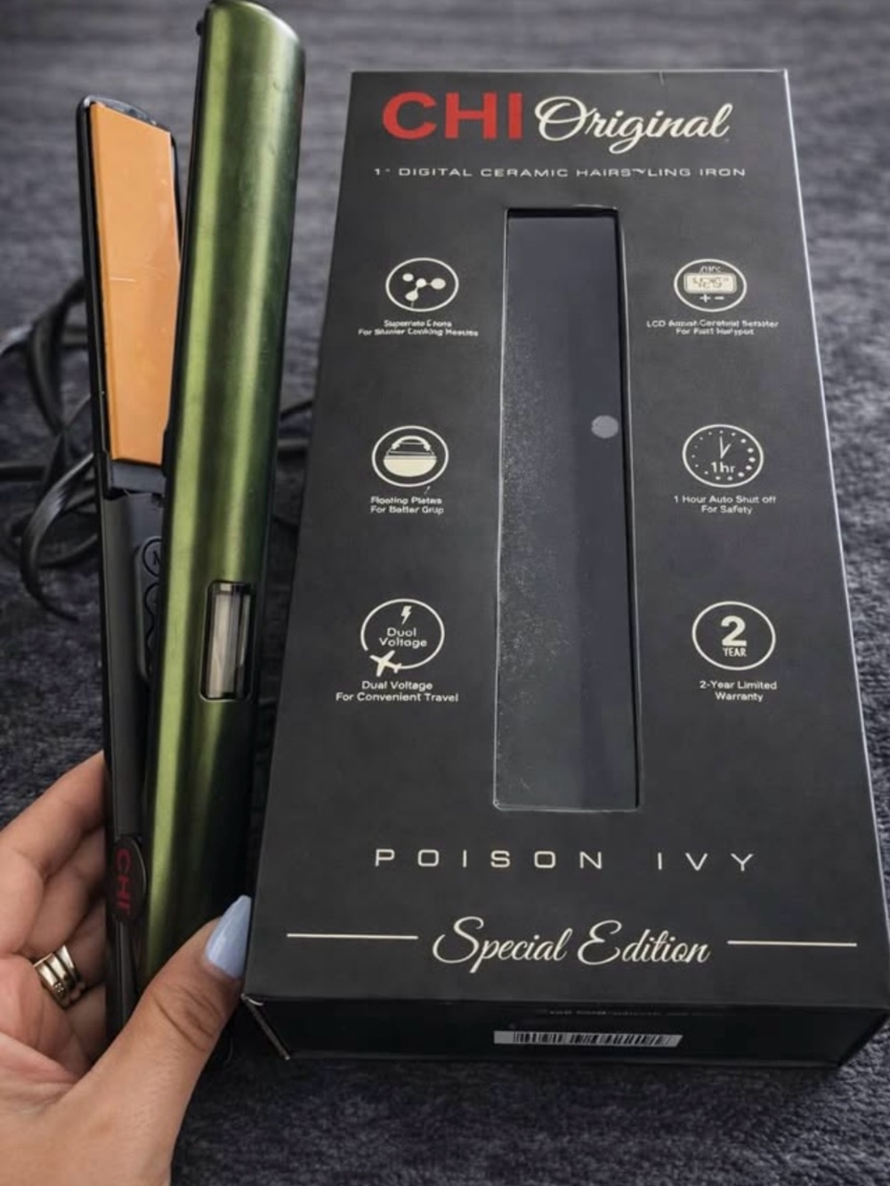 CHI Original Poison Ivy Special Edition Ceramic Flat Iron - Metallic Olive